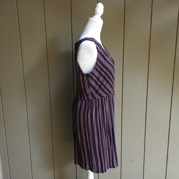 LOFT lightweight cross over Sleeveless Midi Dress - Picture 3 of 5